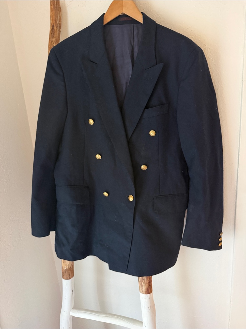 Double-Breasted Men's Vintage Bancroft Blazer Dark Navy Gold Buttons 44R